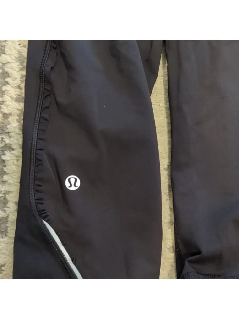 Lululemon Run: Fast And Free Crop Black / Metallic Silver / Coal